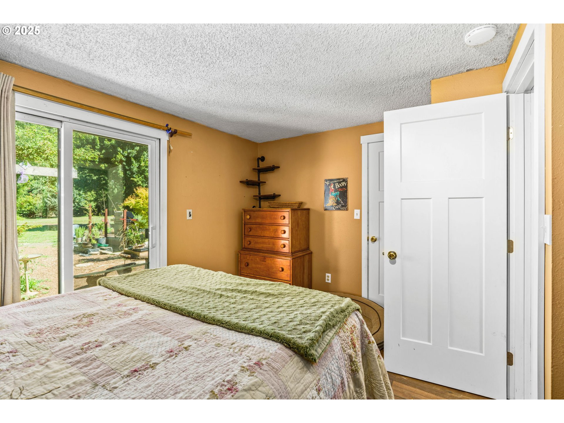 34755 Row River Road Cottage Grove, OR 97424 - Photo 19 of 43