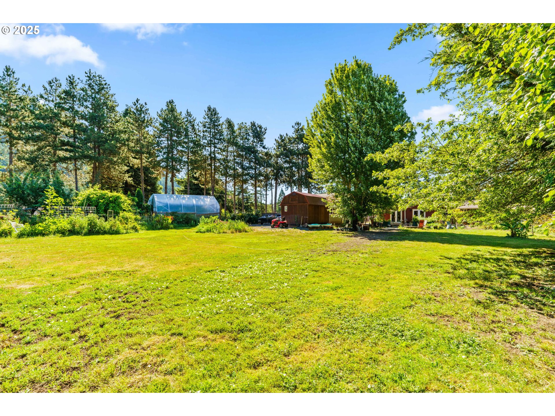 34755 Row River Road Cottage Grove, OR 97424 - Photo 29 of 43