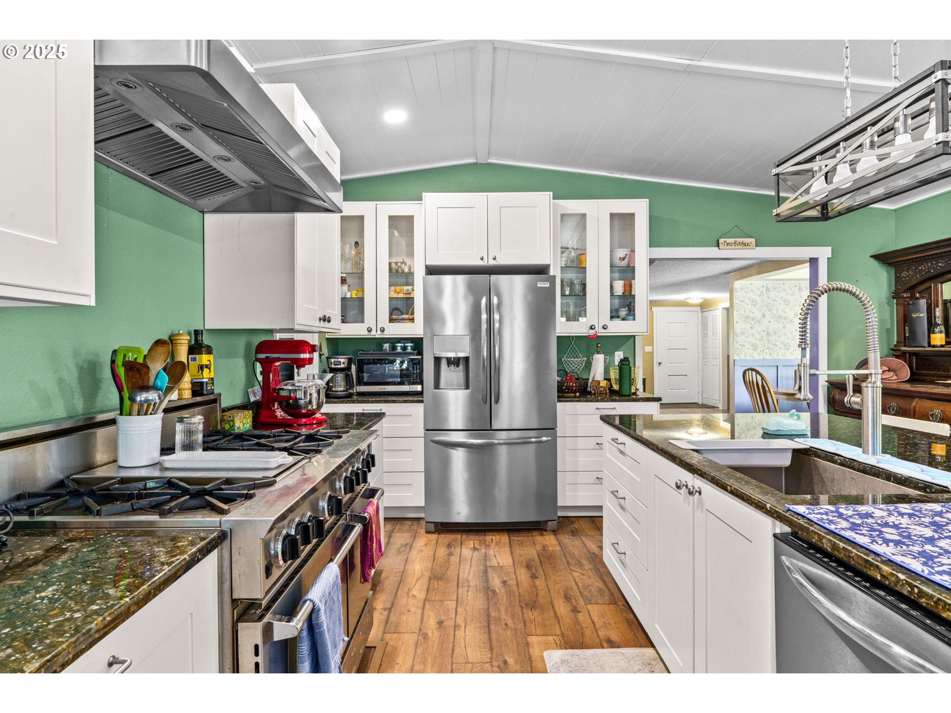 34755 Row River Road Cottage Grove, OR 97424 - Photo 10 of 43