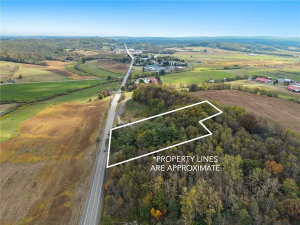 $192,000 | 3771 Glades Pike, Somerset, PA 15501