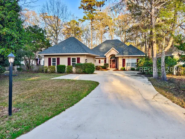 $748,000 | 3 Canebrake Lane, Bluffton, SC 29910