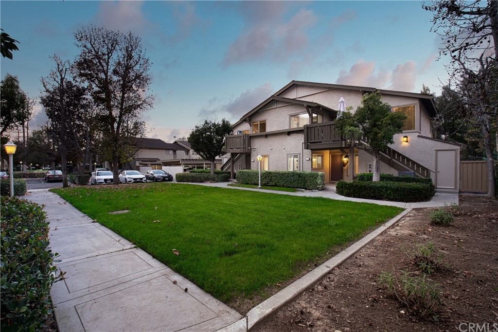 134 Clearbrook, Unit 14 Irvine, CA 92614 - Photo 3 of 33