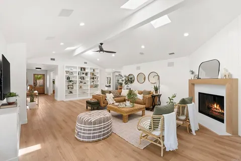 $3,199,000 | 1102 Fleetridge Drive, San Diego, CA 92106