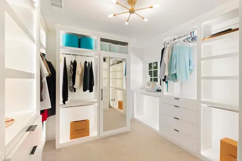 $3,199,000 | 1102 Fleetridge Drive, San Diego, CA 92106