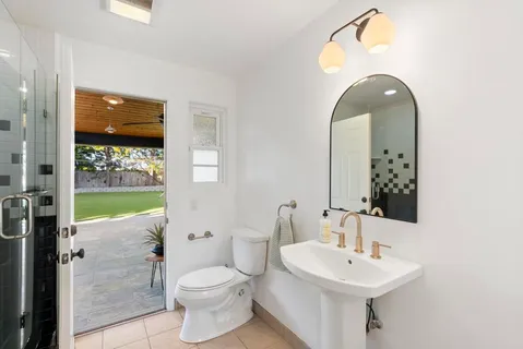 $3,199,000 | 1102 Fleetridge Drive, San Diego, CA 92106