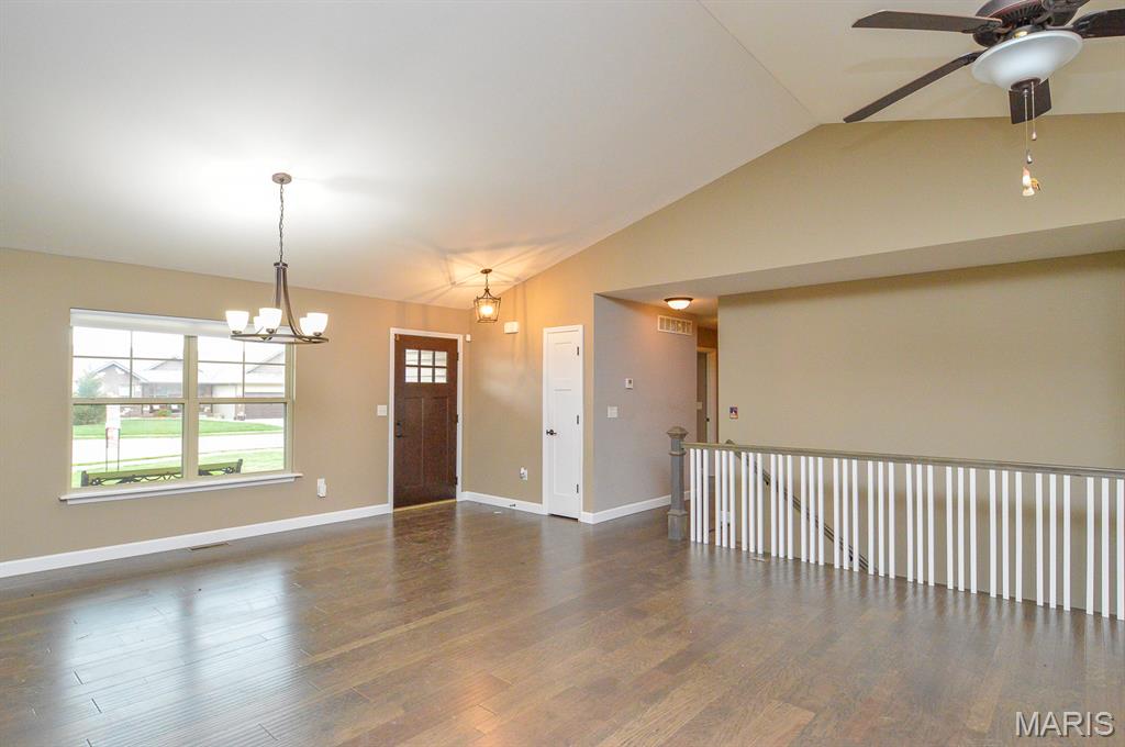 437 Briar Creek Road Troy, IL 62294 - Photo 15 of 48