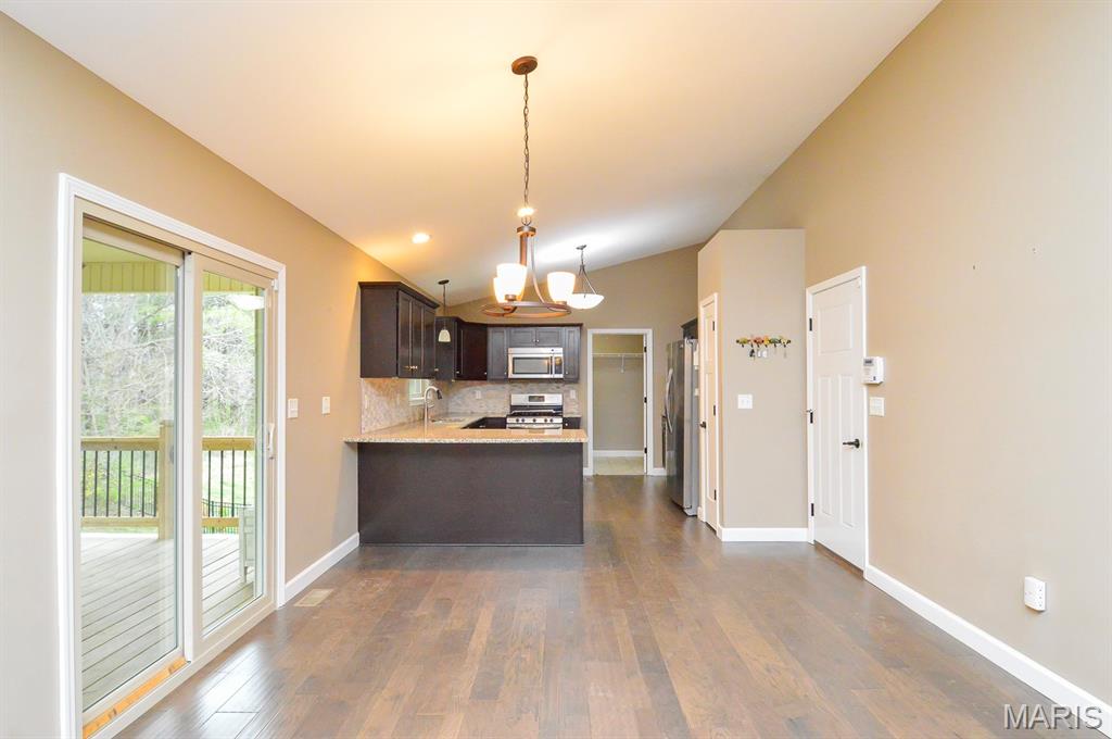 437 Briar Creek Road Troy, IL 62294 - Photo 19 of 48