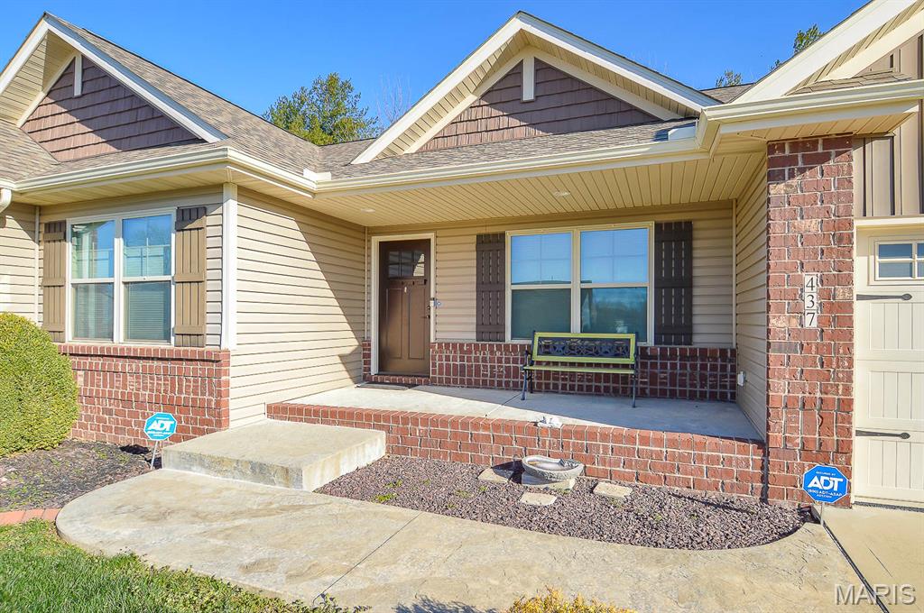 437 Briar Creek Road Troy, IL 62294 - Photo 2 of 48