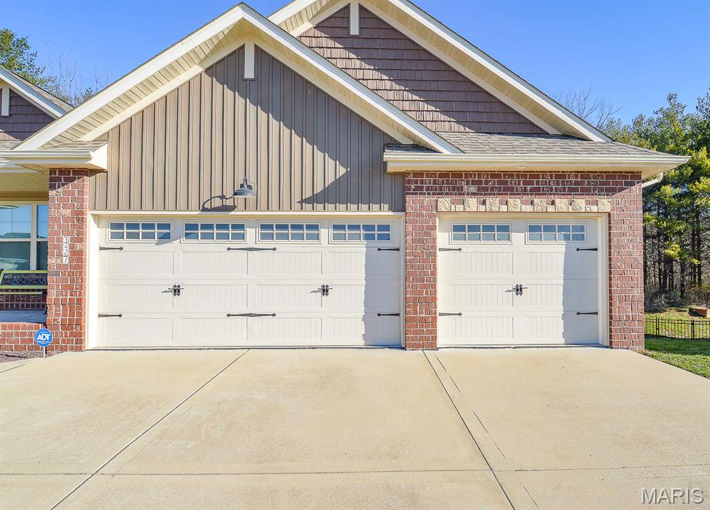 437 Briar Creek Road Troy, IL 62294 - Photo 3 of 48