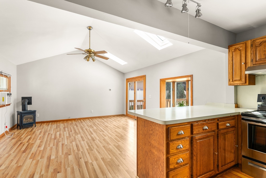 165 Mount Vernon Road Chicopee, MA 01013 - Photo 14 of 42 Gallery Image 14