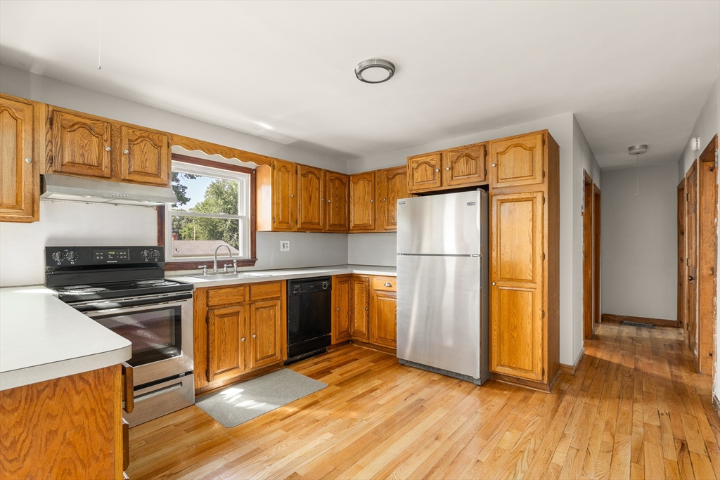 165 Mount Vernon Road Chicopee, MA 01013 - Photo 18 of 42 Gallery Image 18