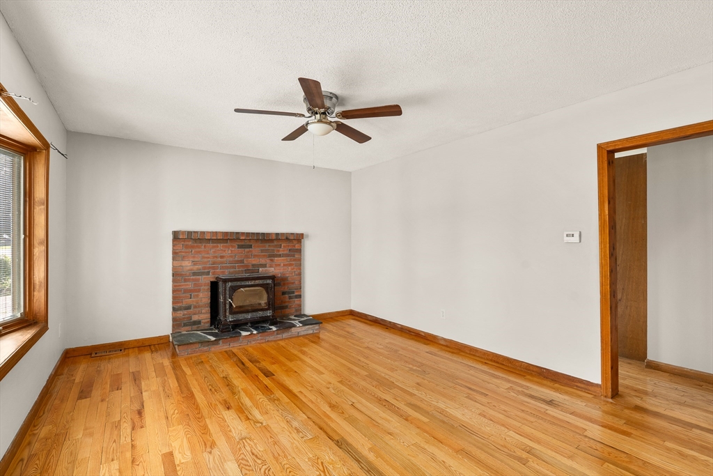 165 Mount Vernon Road Chicopee, MA 01013 - Photo 22 of 42 Gallery Image 22