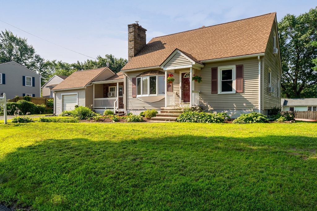 165 Mount Vernon Road Chicopee, MA 01013 - Photo 3 of 42 Gallery Image 3