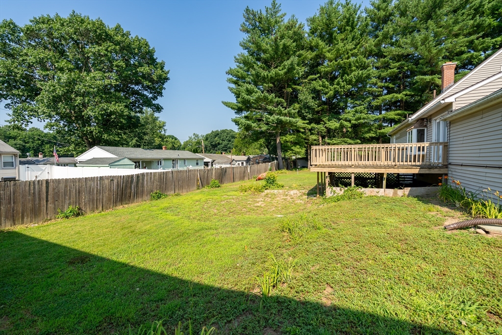 165 Mount Vernon Road Chicopee, MA 01013 - Photo 6 of 42 Gallery Image 6