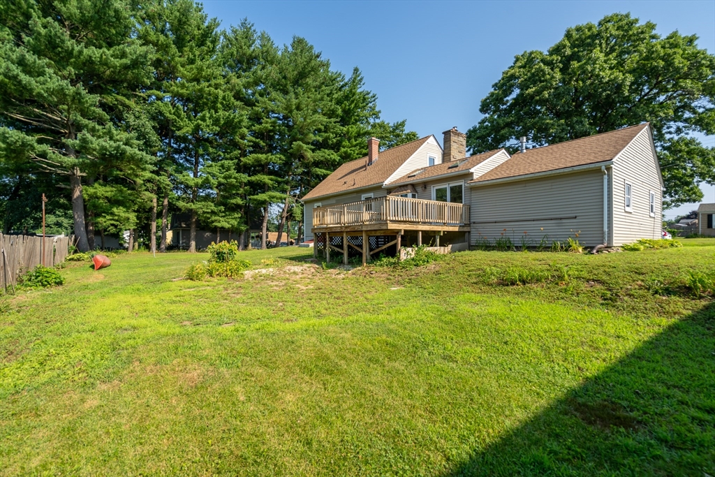 165 Mount Vernon Road Chicopee, MA 01013 - Photo 7 of 42 Gallery Image 7