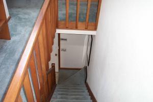 5019 Hounds Ear Road Tobyhanna, PA 18466 - Photo 12 of 44 Stairway