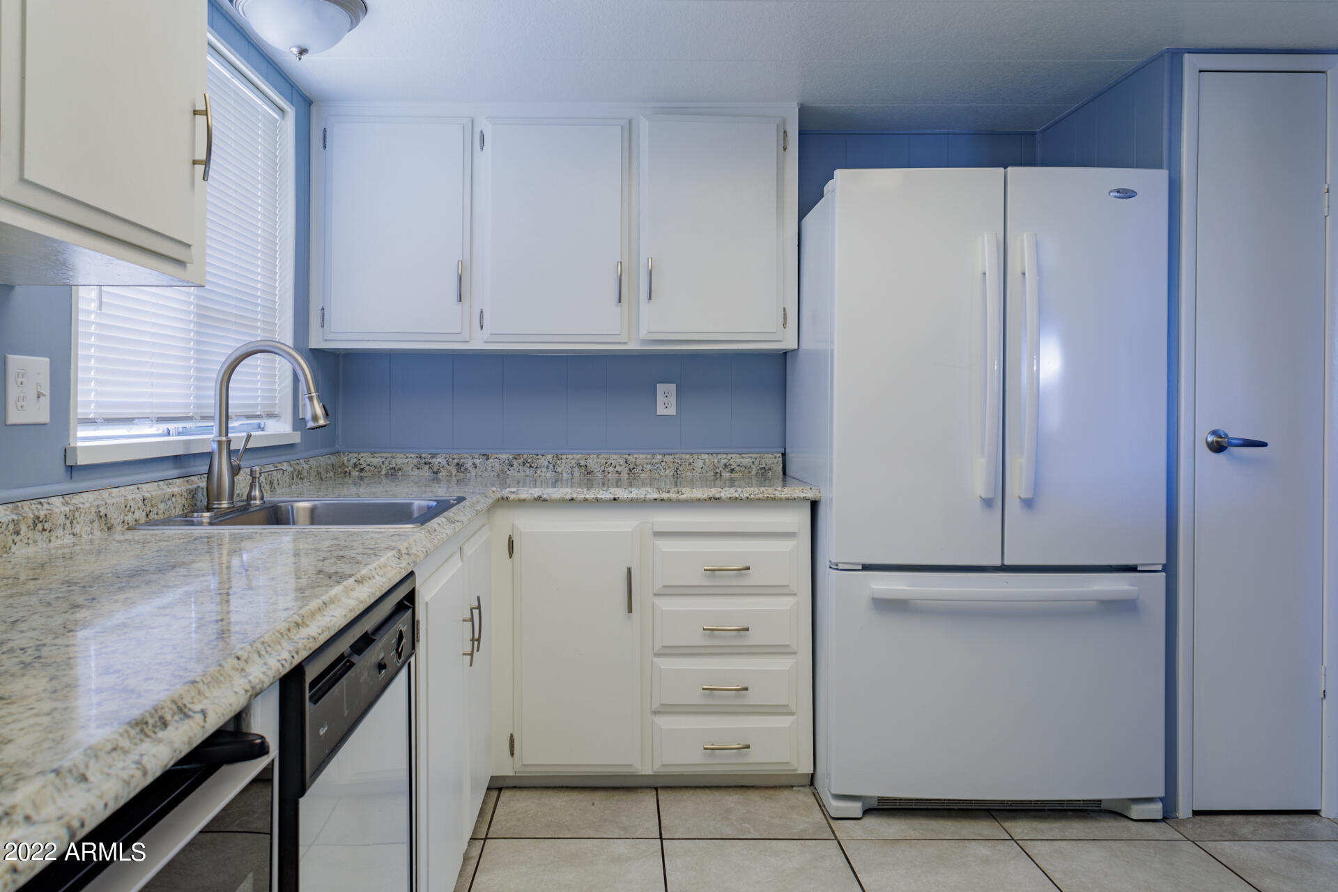 2401 West Southern Avenue, Unit 131 Tempe, AZ 85282 - Photo 24 of 45 Nicole_Ricci-Unit_131-24 Matthew Ricci