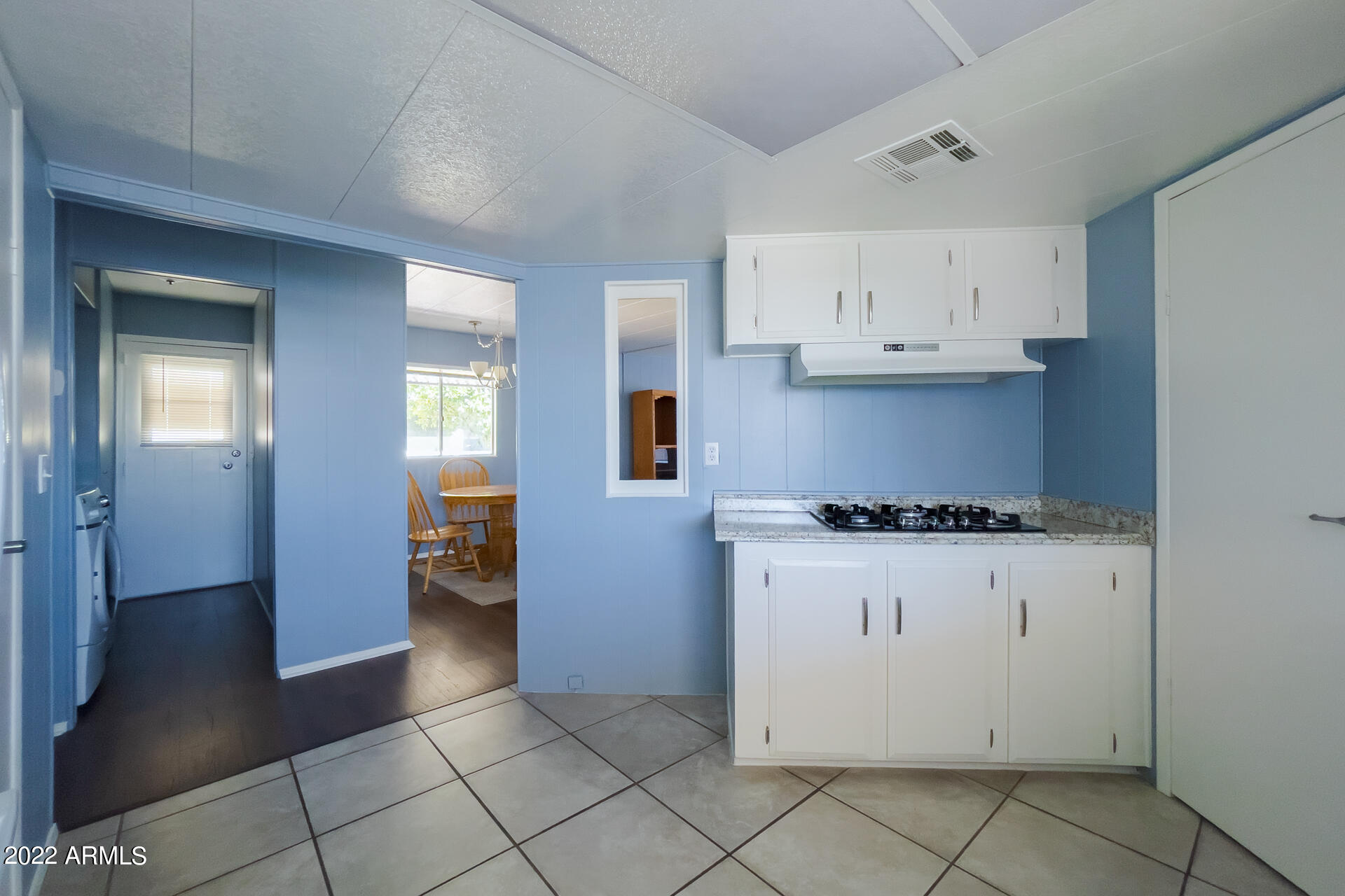2401 West Southern Avenue, Unit 131 Tempe, AZ 85282 - Photo 34 of 45 Nicole_Ricci-Unit_131-34 Matthew Ricci