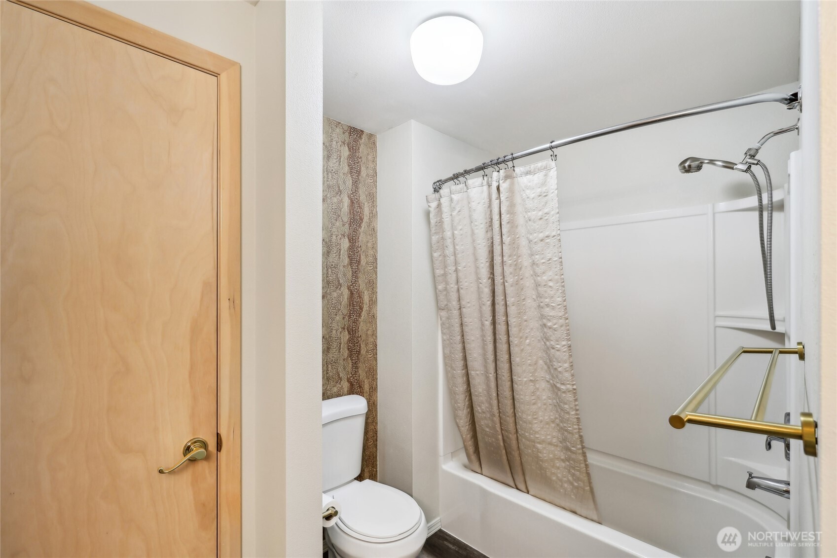 2601 Southwest Talon Loop Oak Harbor, WA 98277 - Photo 20 of 26 Gallery Image 20
