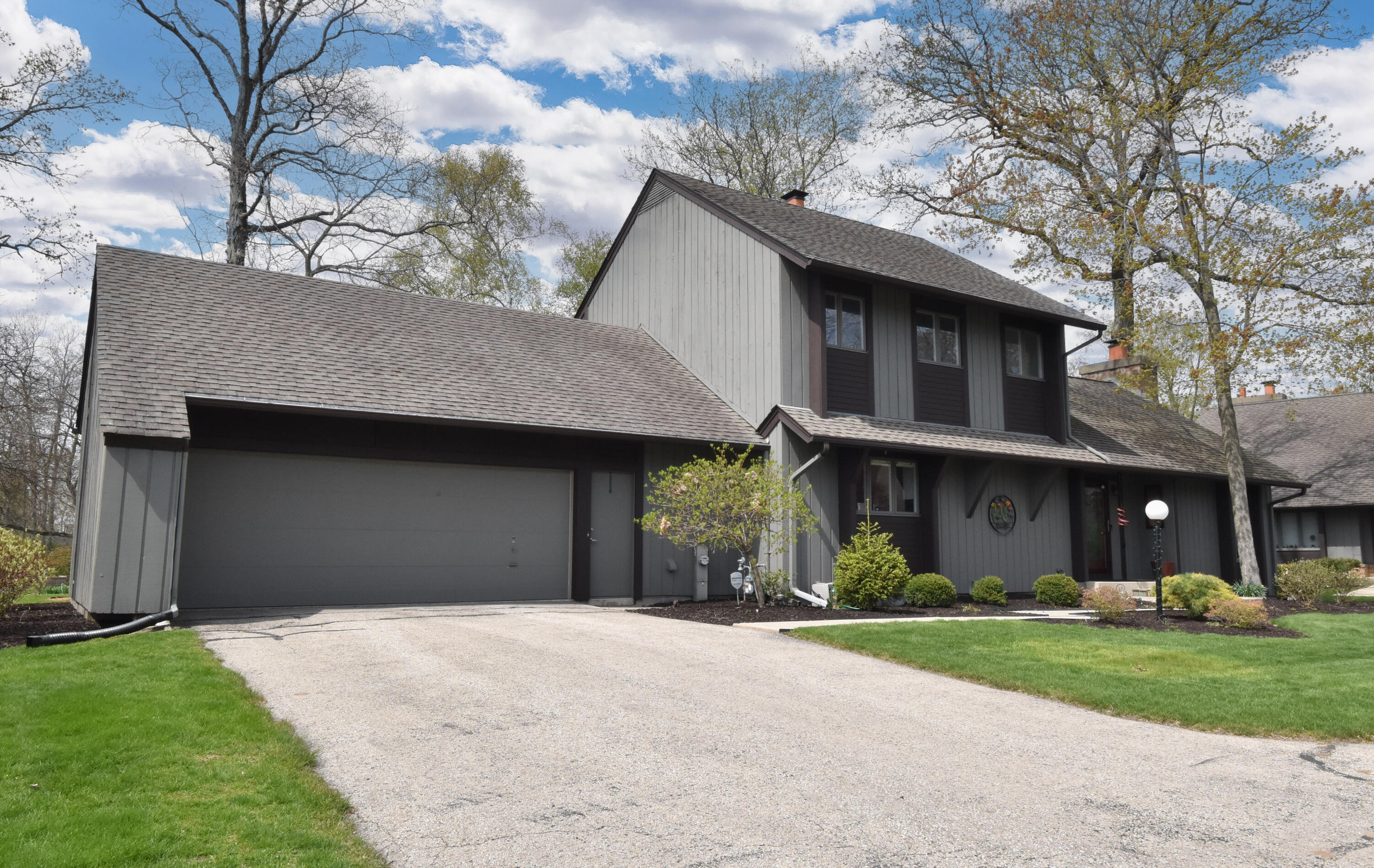 41 Campus Court Wind Point, WI 53402 - Photo 2 of 29 Wind Meadows Manor Home