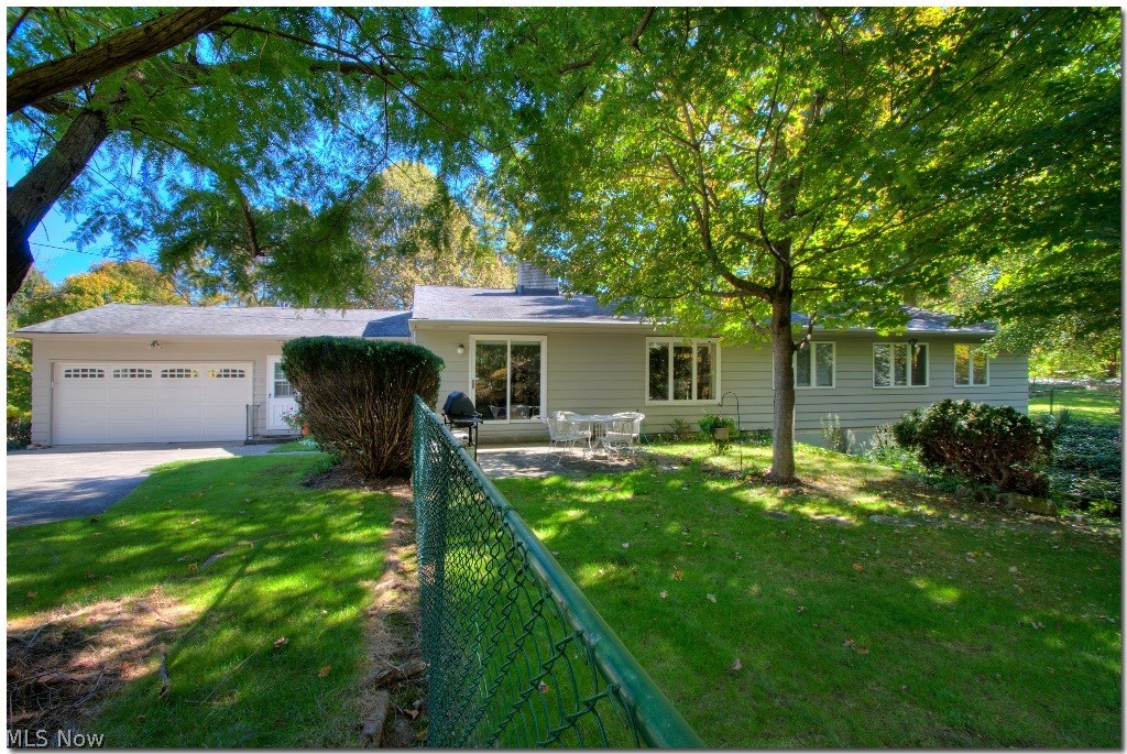 33600 Pinetree Road Cleveland, OH 44124 - Photo 20 of 23 Back View