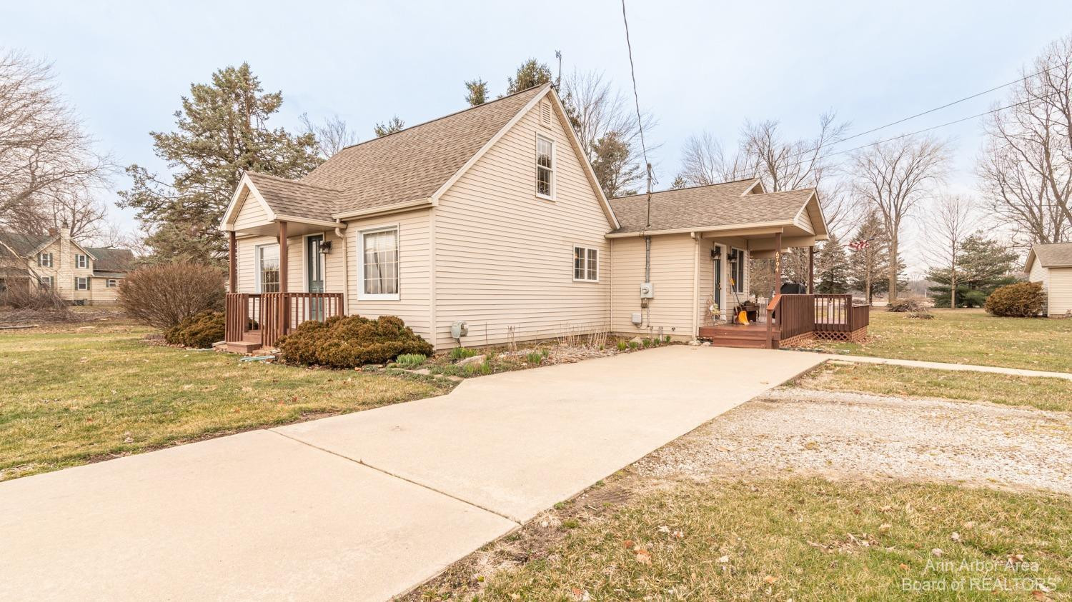 6794 Ridge Highway Britton, MI 49229 - Photo 4 of 71 Photo 4