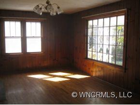 400 Johnson Road Brevard, NC 28712 - Photo 9 of 18 Gallery Image 9
