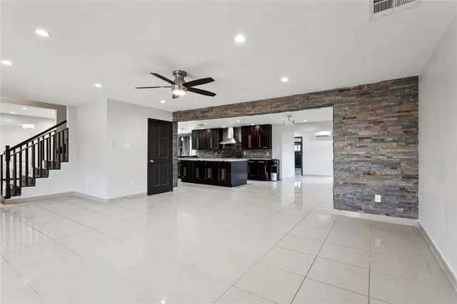 $445,000 | 2186 Daniels Road, Terrytown, LA 70056