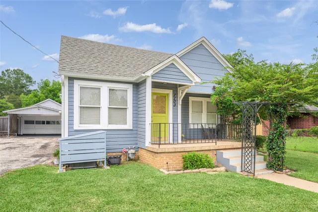 $289,000 | 1103 Thiel Street, Brenham, TX 77833