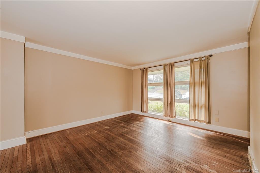 4223 Cheltenham Road Charlotte, NC 28211 - Photo 4 of 26 Gallery Image 4