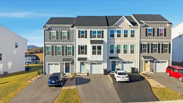 $340,000 | 14 Iron Horse Lane, Fishersville, VA 22939