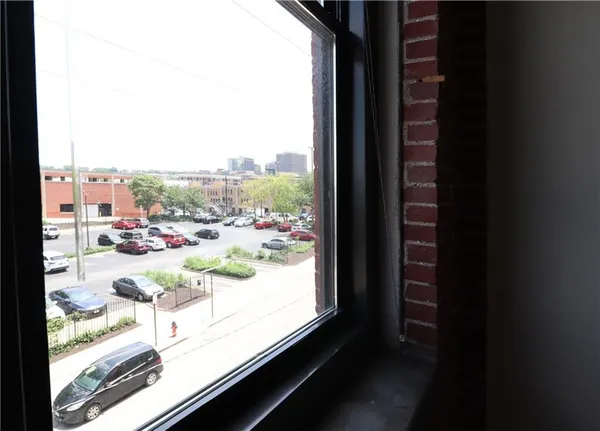 $279,000 | 200 Main Street, Unit 310, Kansas City, MO 64105