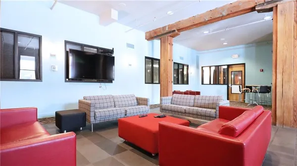 $279,000 | 200 Main Street, Unit 310, Kansas City, MO 64105