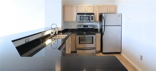 $279,000 | 200 Main Street, Unit 310, Kansas City, MO 64105