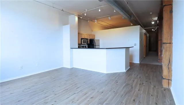 $289,000 | 200 Main Street, Unit 310, Kansas City, MO 64105