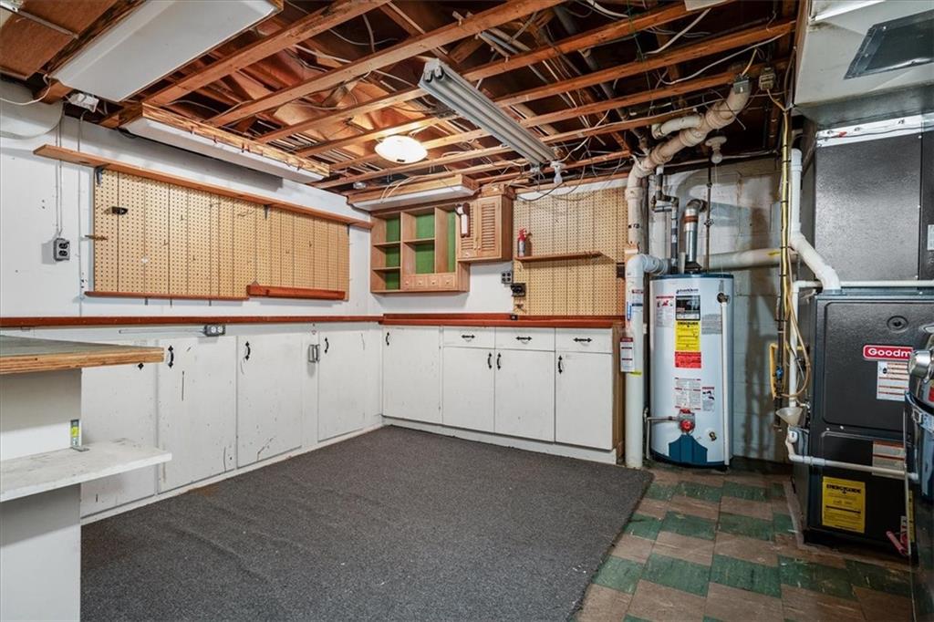 891 Rita Drive Pittsburgh, PA 15221 - Photo 17 of 26