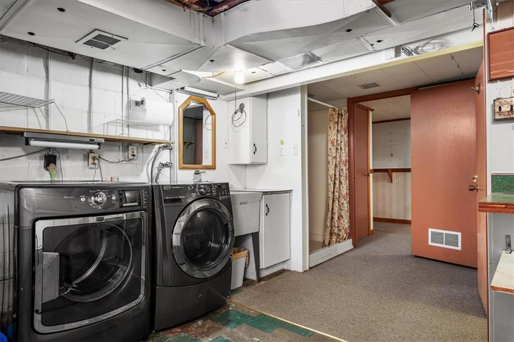 891 Rita Drive Pittsburgh, PA 15221 - Photo 18 of 26