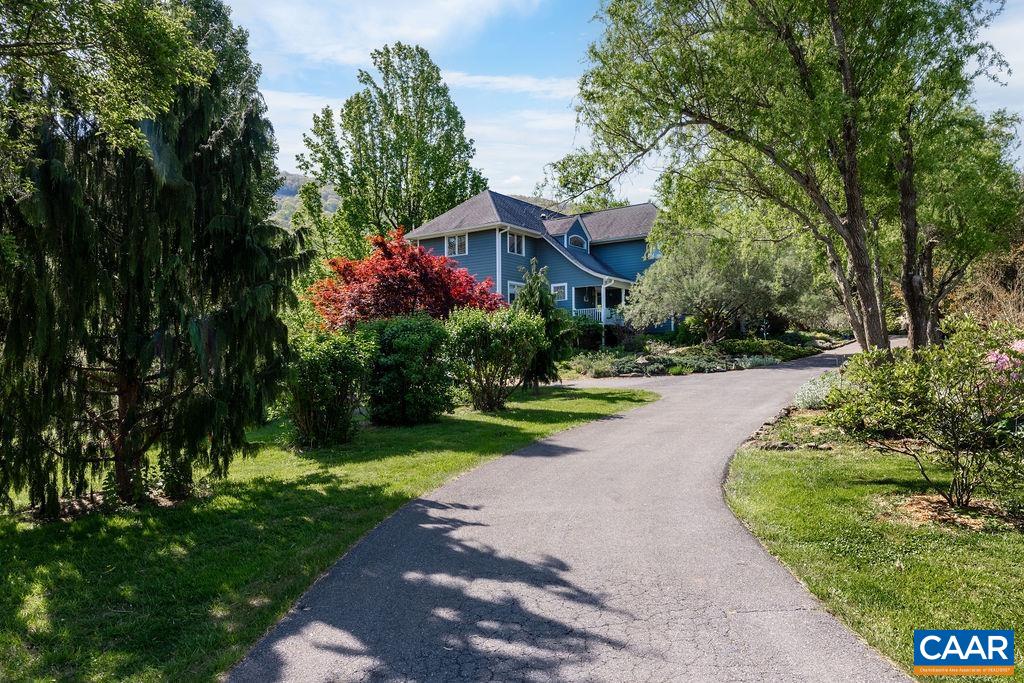 132 Reeds Gap Road Lyndhurst, VA 22952 - Photo 4 of 74