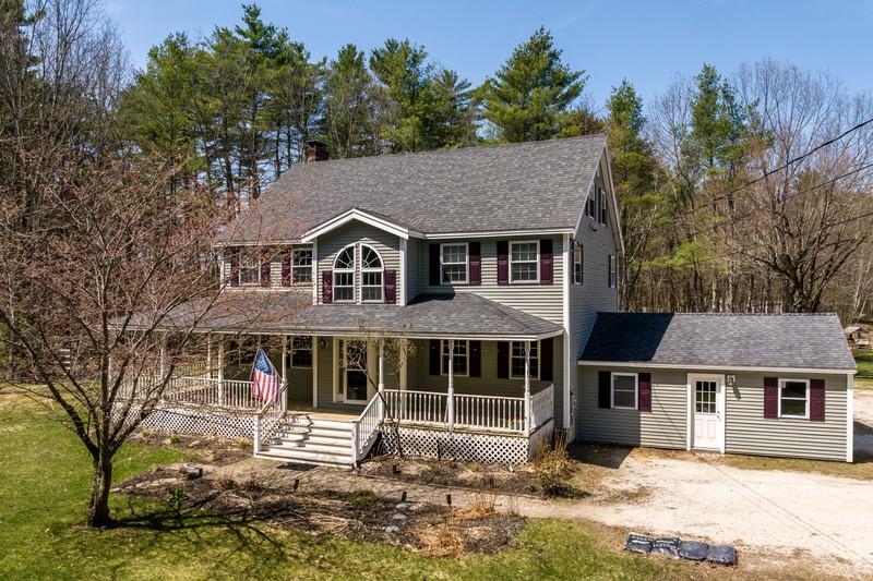 31 Depot Road Epping, NH 03042 - Photo 1 of 60