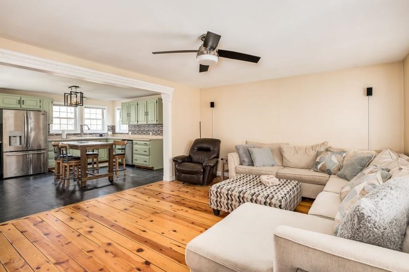 31 Depot Road Epping, NH 03042 - Photo 17 of 60