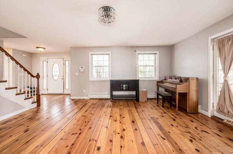 31 Depot Road Epping, NH 03042 - Photo 19 of 60