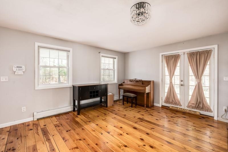 31 Depot Road Epping, NH 03042 - Photo 20 of 60