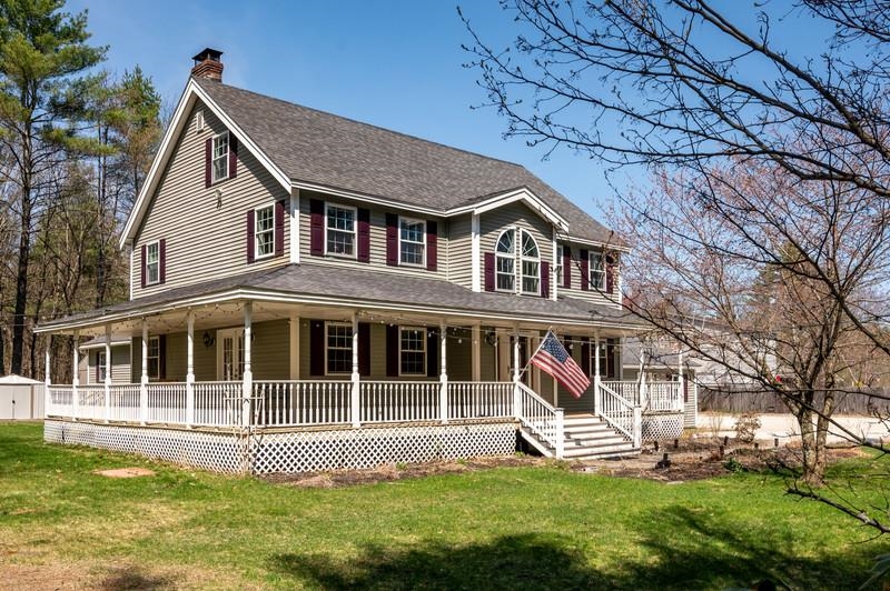 31 Depot Road Epping, NH 03042 - Photo 4 of 60