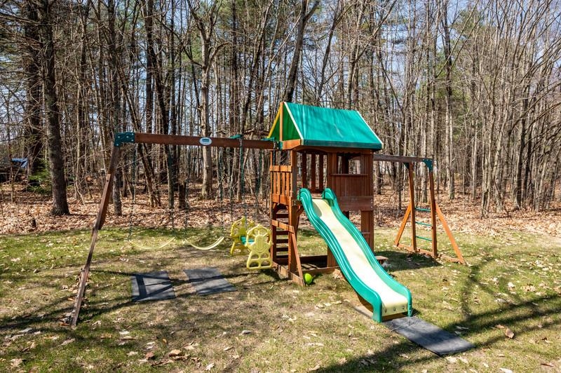 31 Depot Road Epping, NH 03042 - Photo 48 of 60