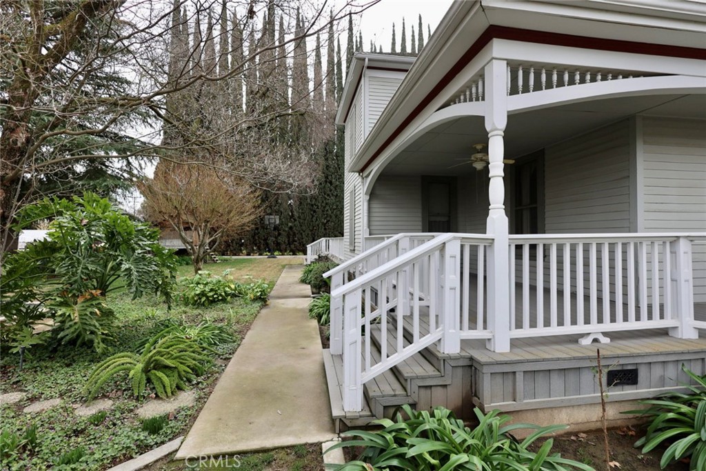 6375 Murphy Avenue Laton, CA 93242 - Photo 11 of 40 a view of a house with a yard