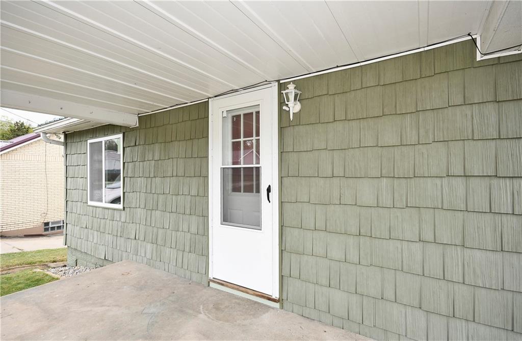 66 Chestnut Street Ellsworth, PA 15331 - Photo 4 of 28 a view of a bathroom