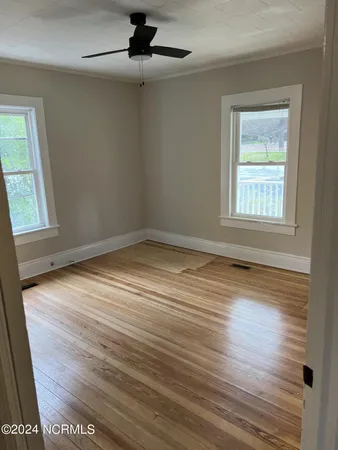 $630,000 | 145 East Vermont Avenue, Southern Pines, NC 28387