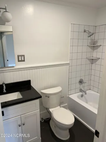 $630,000 | 145 East Vermont Avenue, Southern Pines, NC 28387