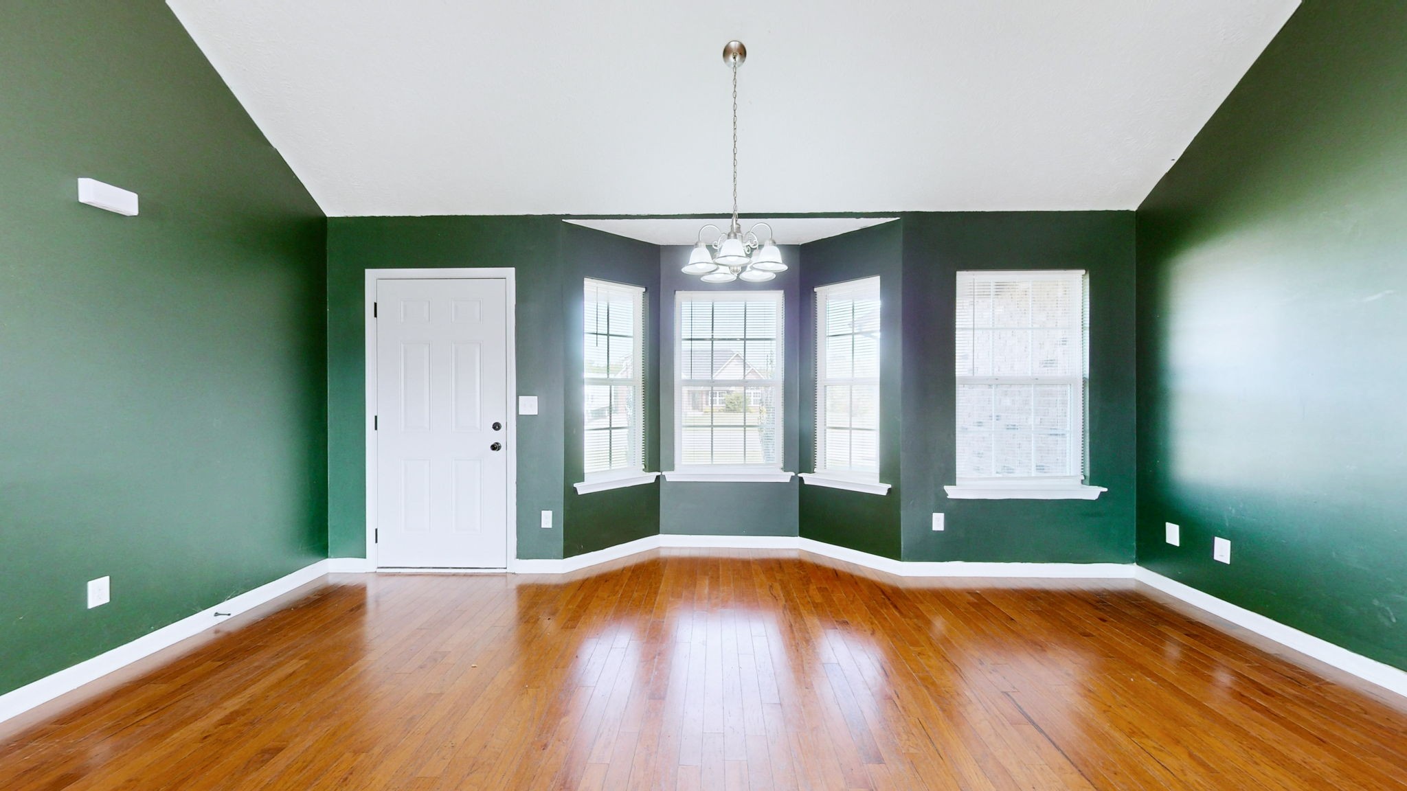 2716 Ridgewood Drive Christiana, TN 37037 - Photo 3 of 32