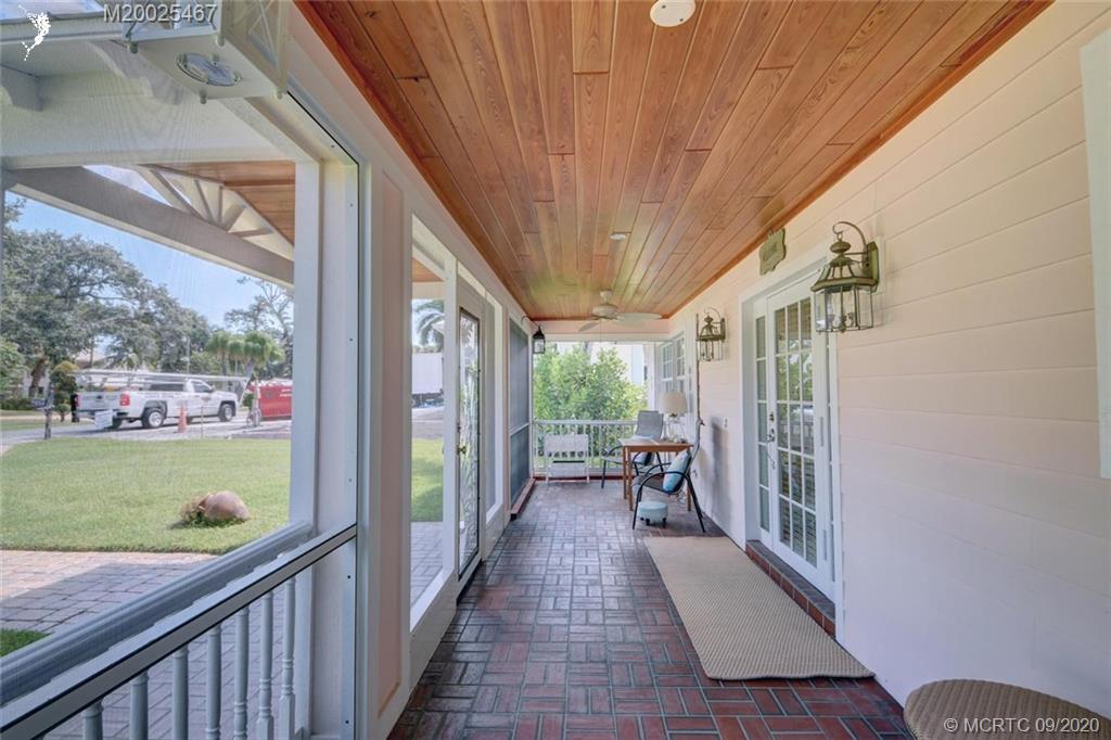 904 Southeast Riverside Drive Stuart, FL 34994 - Photo 11 of 72 Gallery Image 11